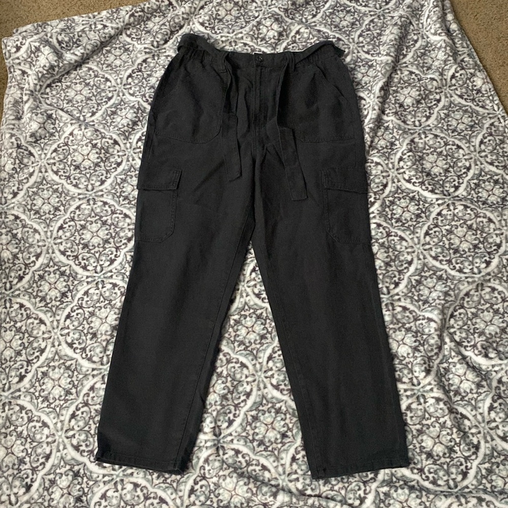 NWT women’s high-rise tapered pants cargo style size 12 by a.n.a